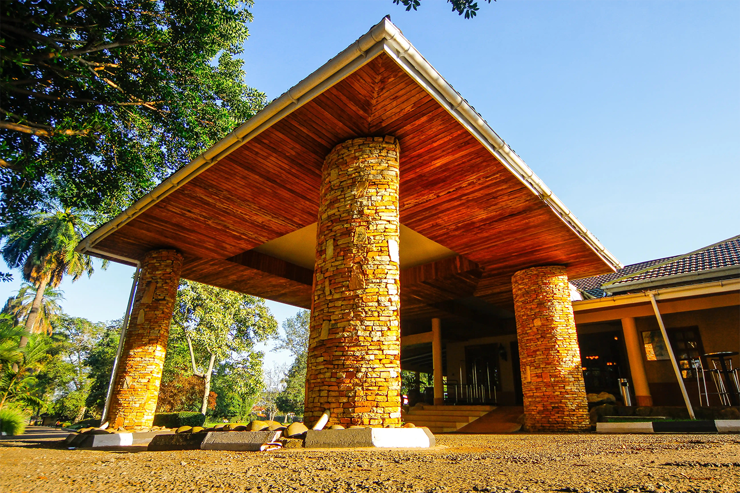 Mountains of the Moon Hotel